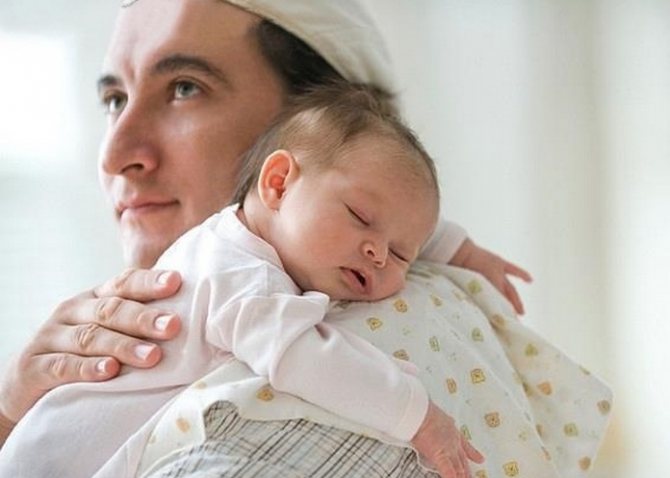Сопли у грудничка 2 месяца чем лечить дома